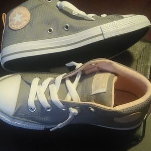 Converse all star junior size 3 new with box